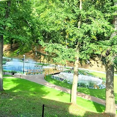 Petite Charlotta Alojamento de Acomodação e Pequeno-almoço Jedlina-Zdroj