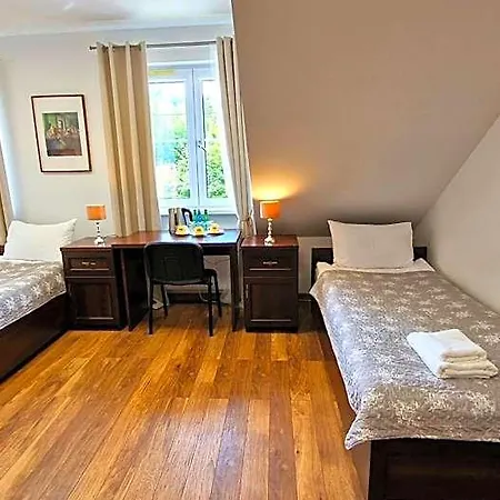 Petite Charlotta Bed & Breakfast 3*