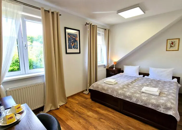 Petite Charlotta Bed & Breakfast 3*