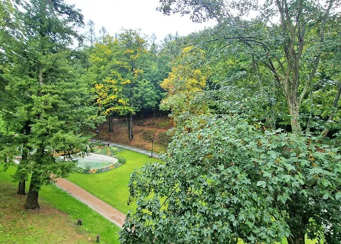 Petite Charlotta Bed & Breakfast 3*