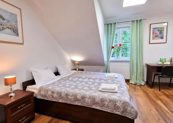 Petite Charlotta Jedlina-Zdroj